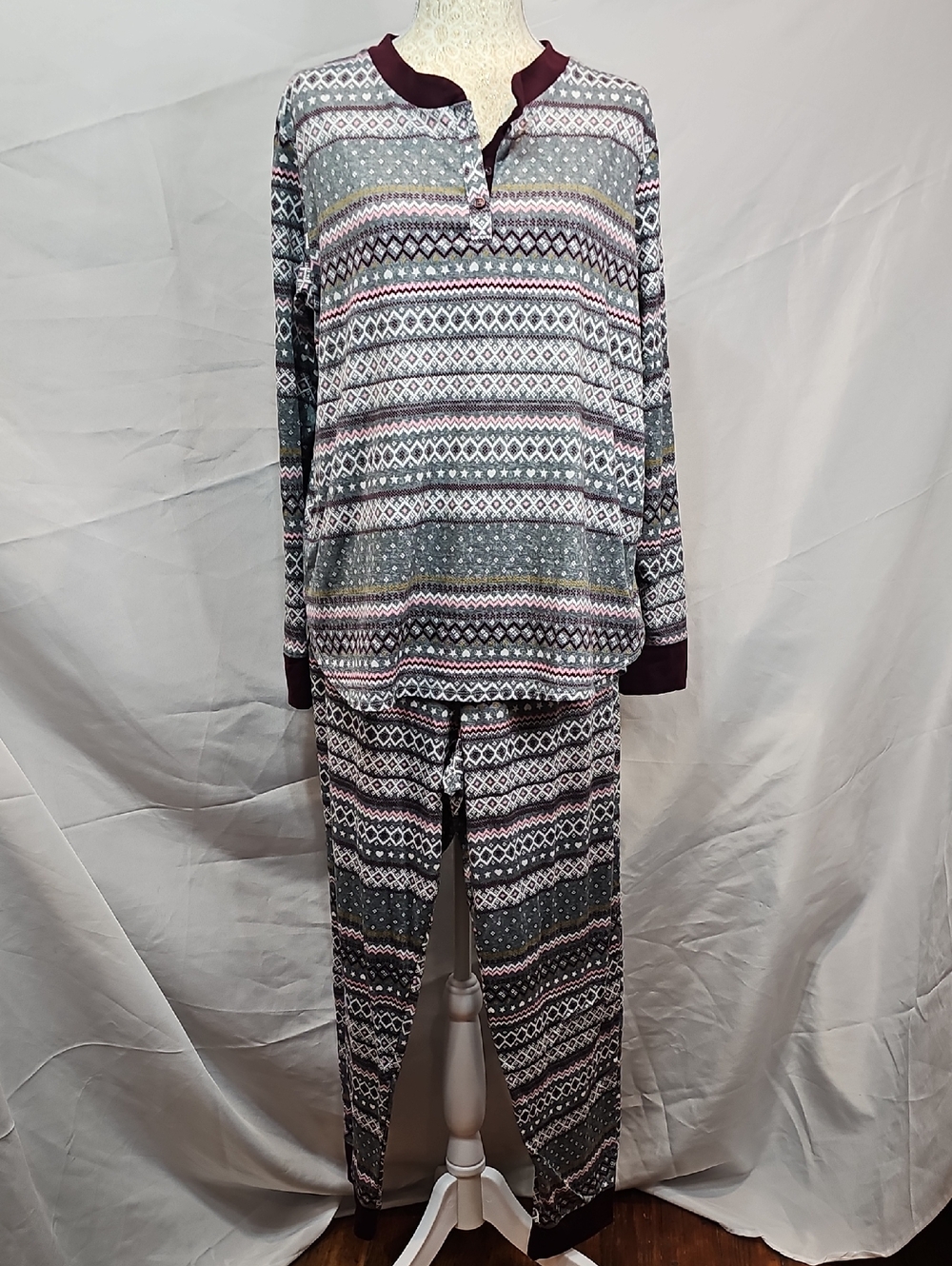 Kids Fair Isle Long-Sleeve Pajama Set - Gray & Burgundy